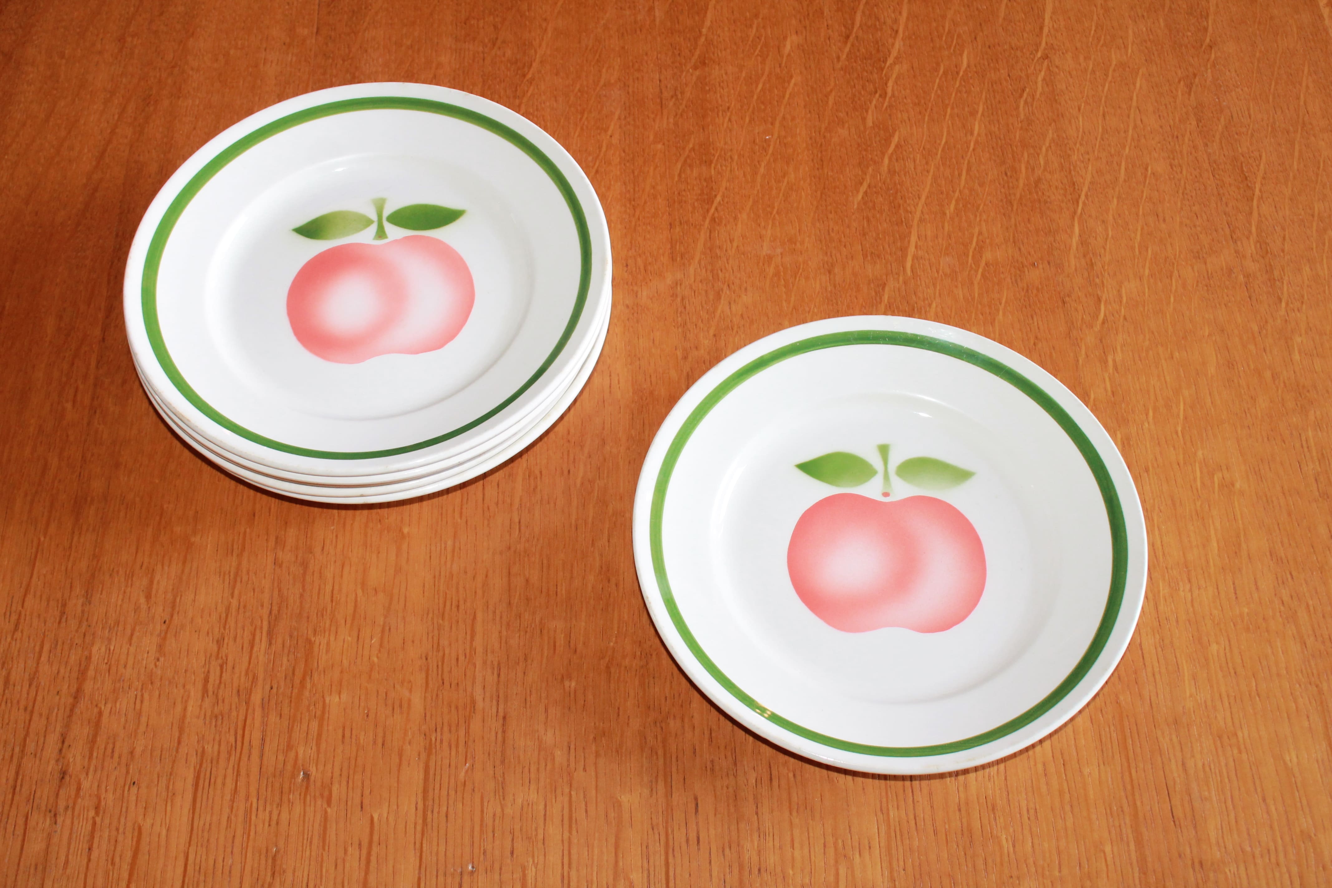 6 vintage apple plates