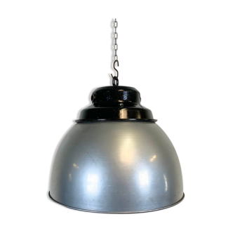 Industrial pendant light, 1970s