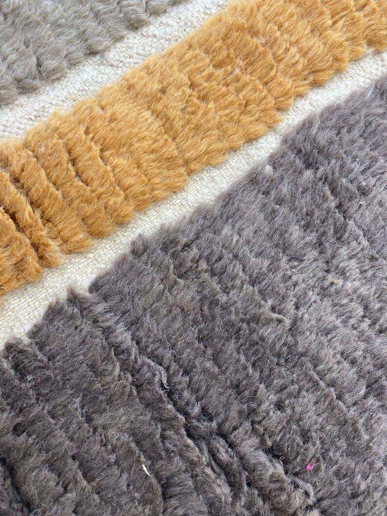 Traditional handmade pure wool rug, size 150 x 250 cm