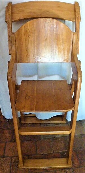 High chair for sturdy and very handy children