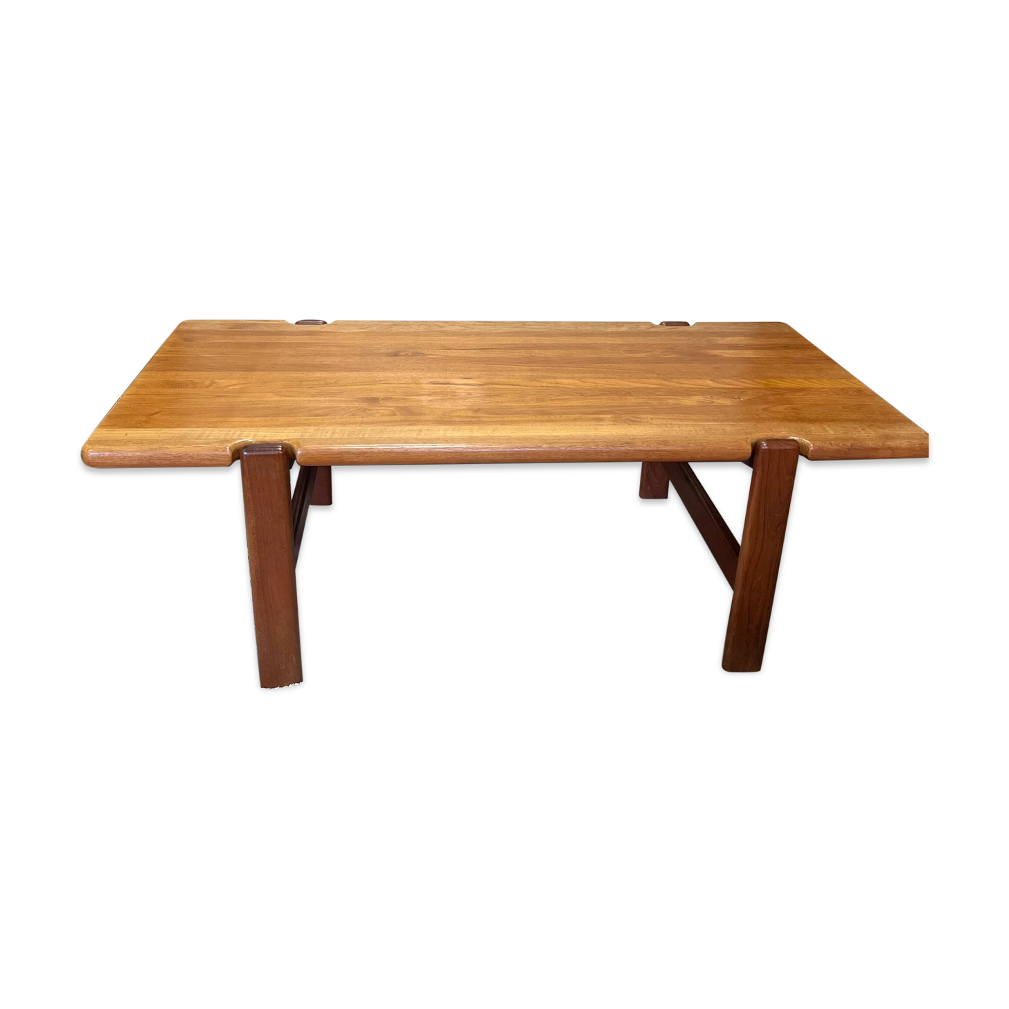Scandinavian coffee table in solid teak from the 1970s.