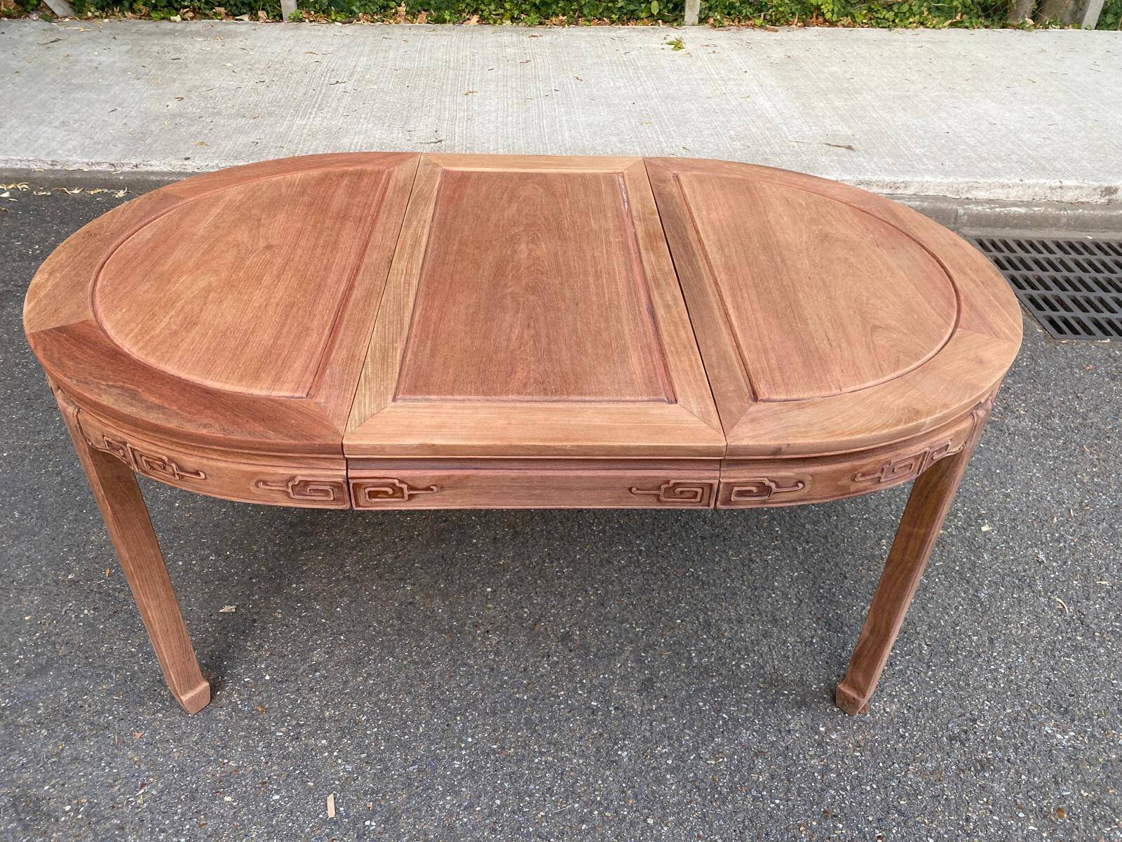 Table à manger ronde extensible décapé en bois massif brut chinois Ming 196