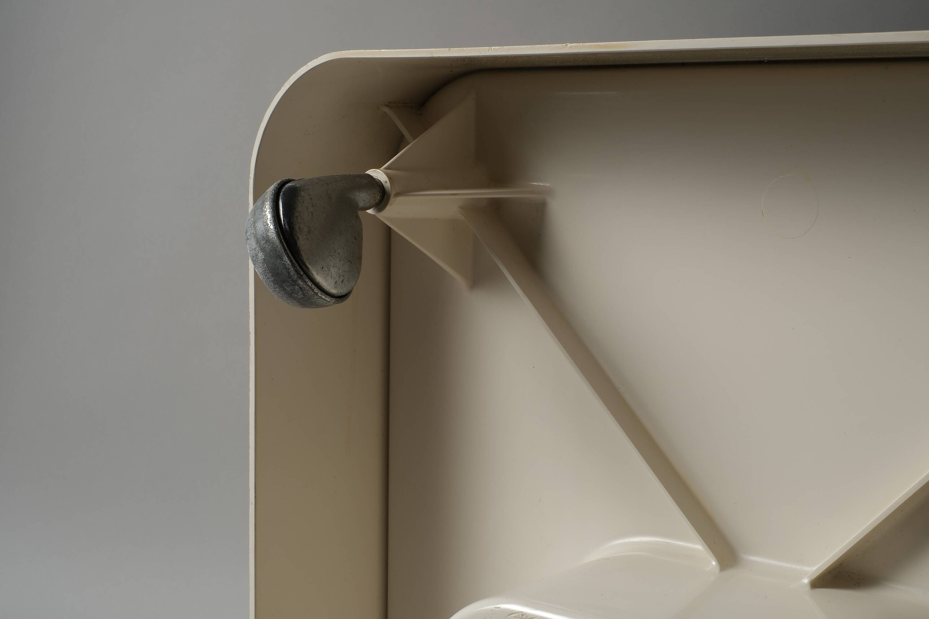 Longato Dime Table by Marcello Siard, Italy, 1970s.