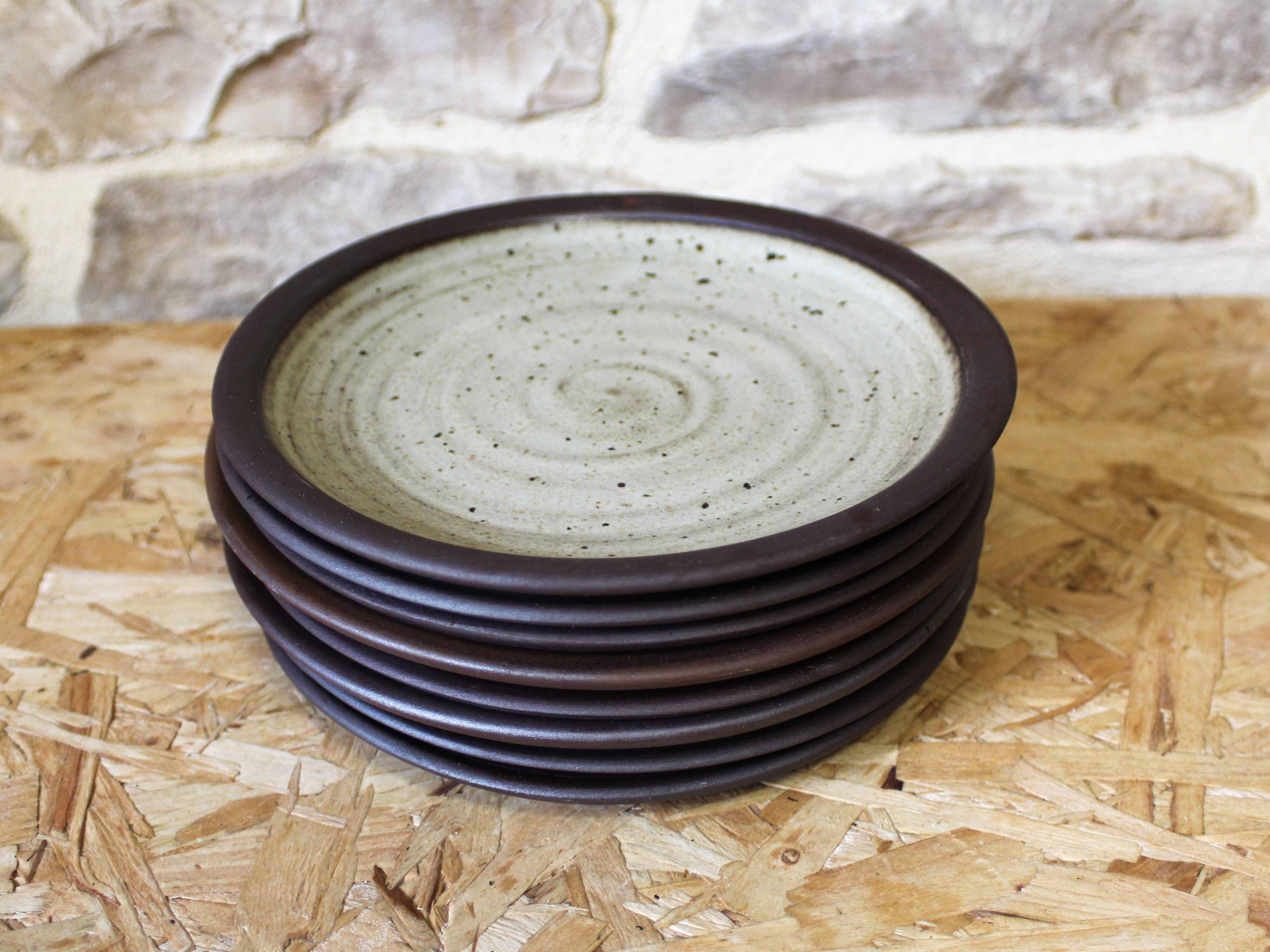 Set of 8 ceramic dessert plates from Poterie Hautes Ribes, Grasse