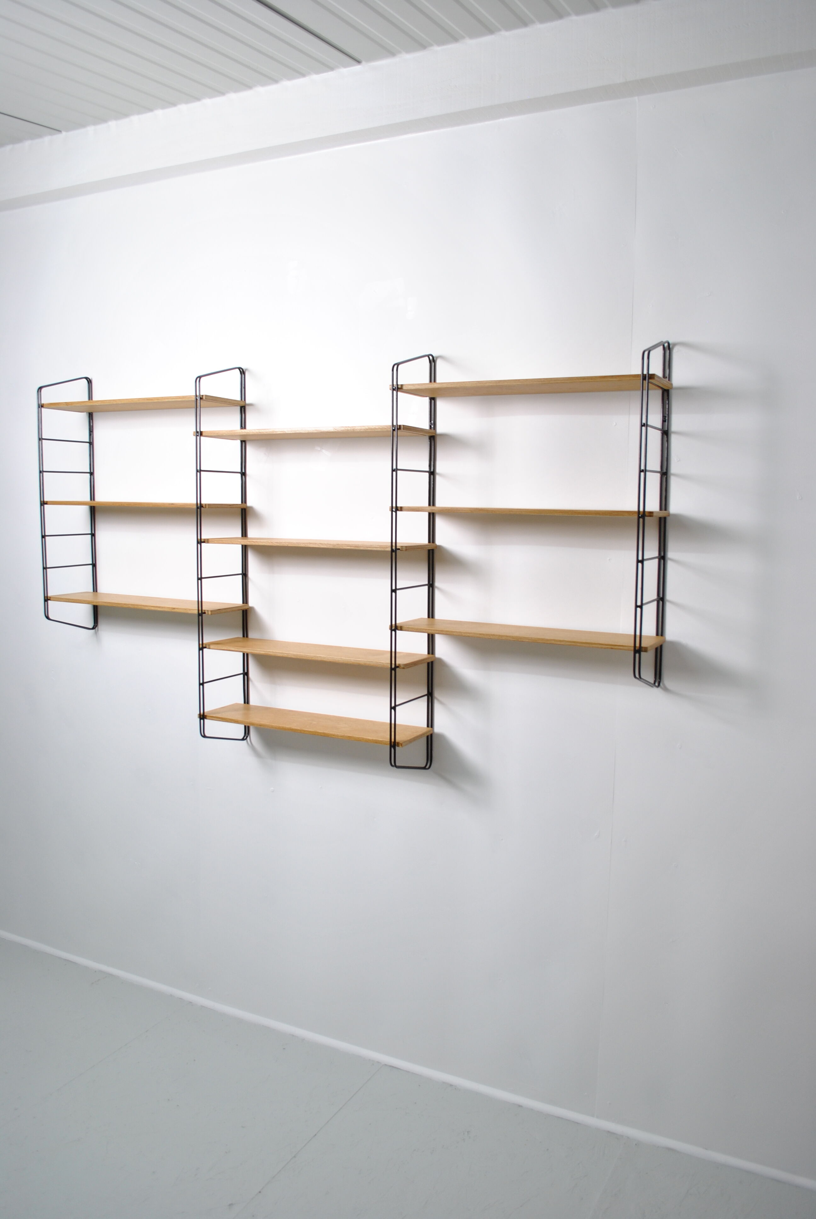 Etagère type String 1970