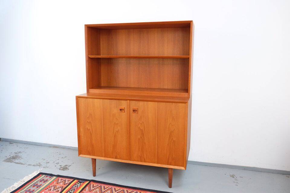 Commode, sideboard, dresser in teak 60s/70s style, retro Danish style.