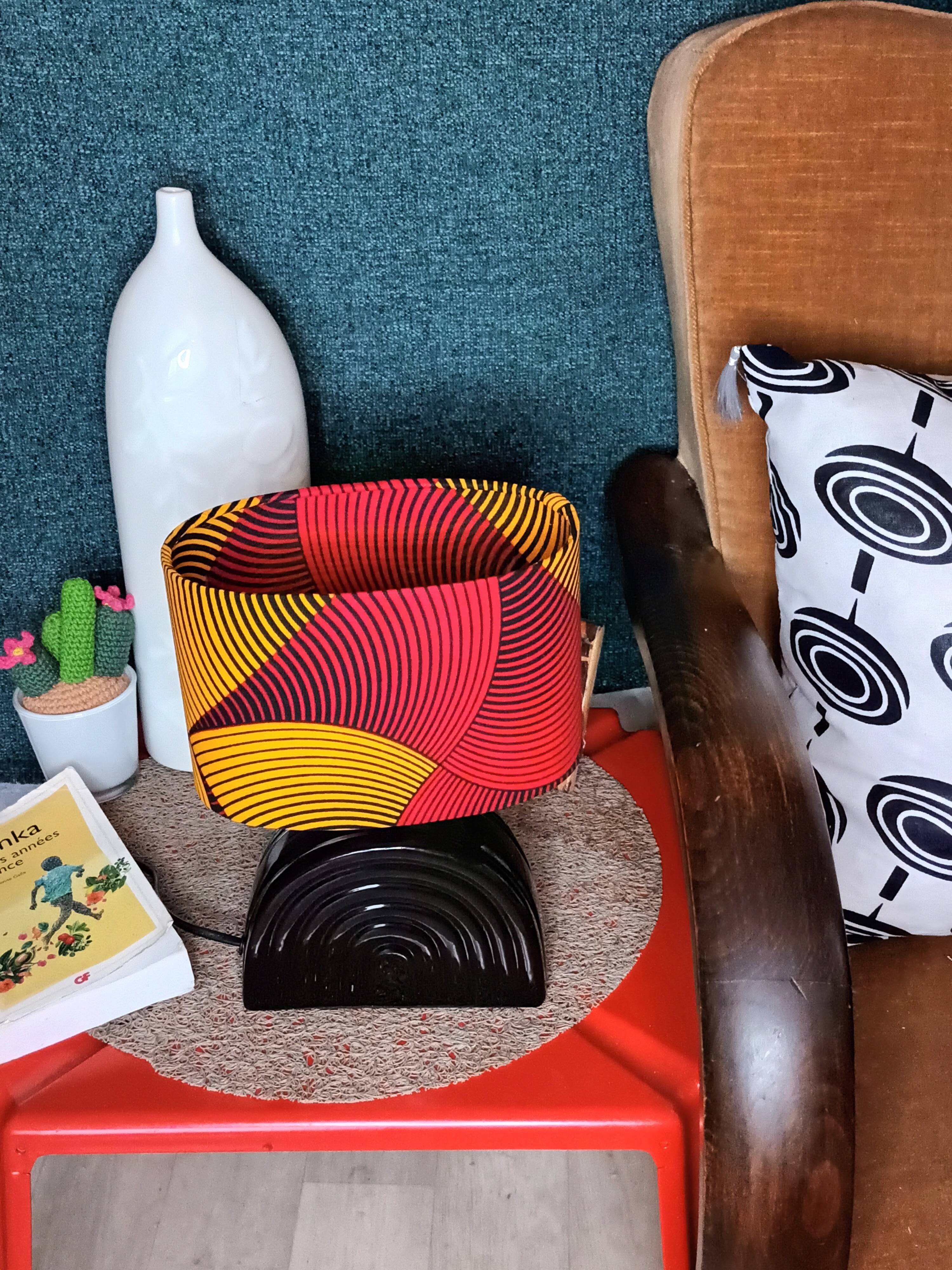 INAYA black ceramic table lamp