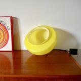 Suspension en opaline jaune mushroom design années 60-70