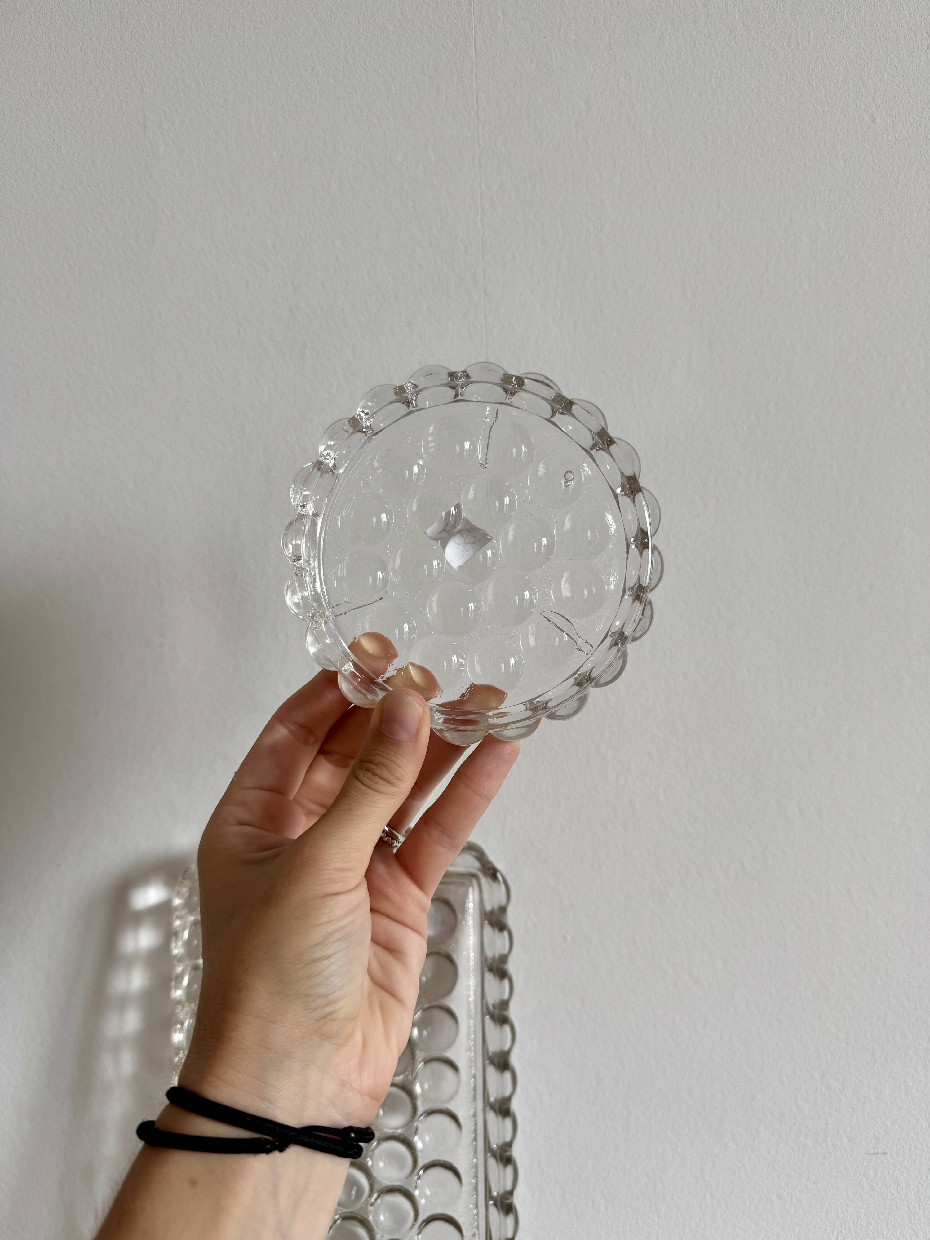 Textured bubble glass table service
