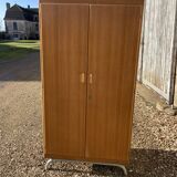 2-door boarding cabinet