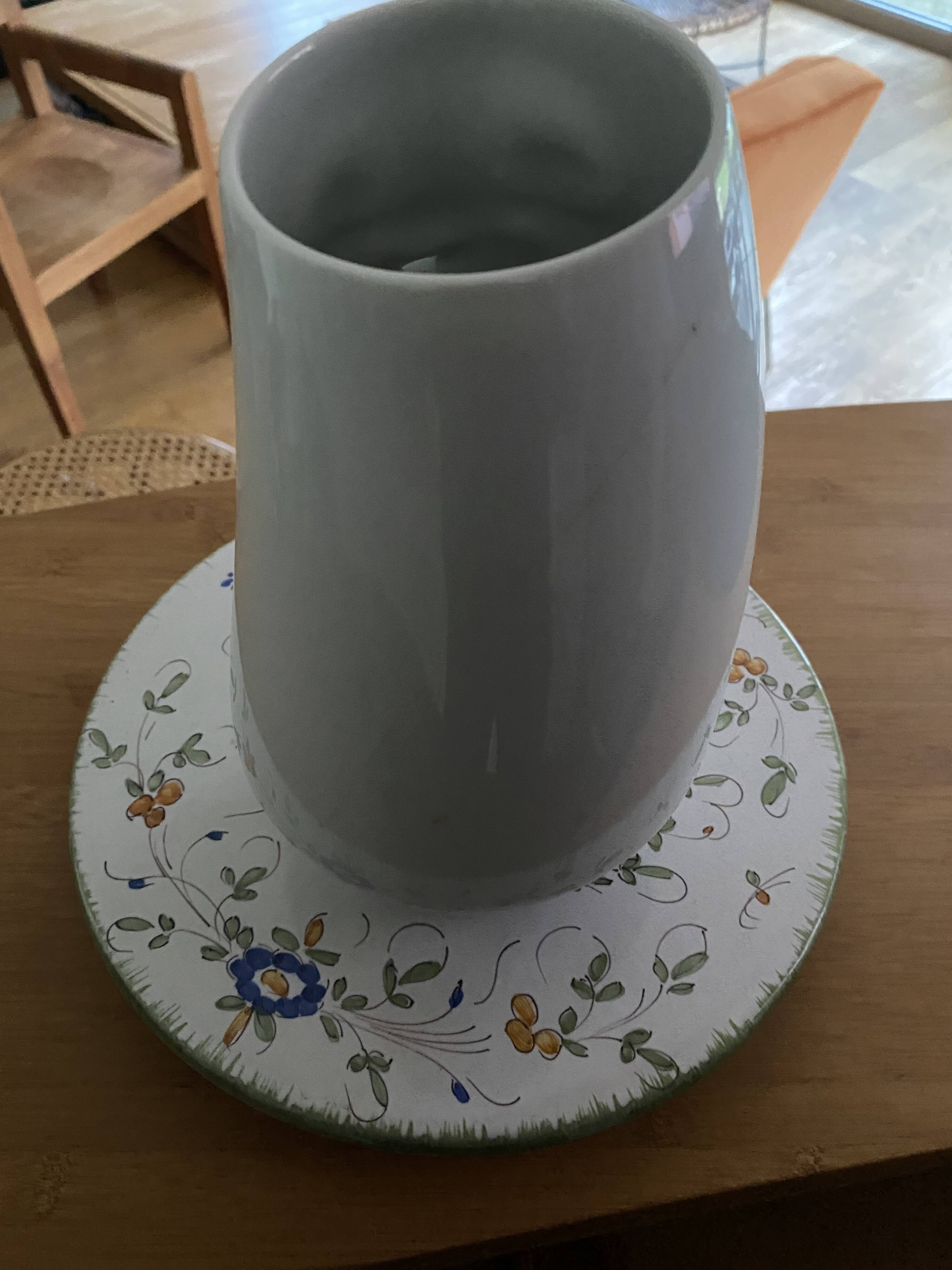 Decorative tray in Moustiers earthenware