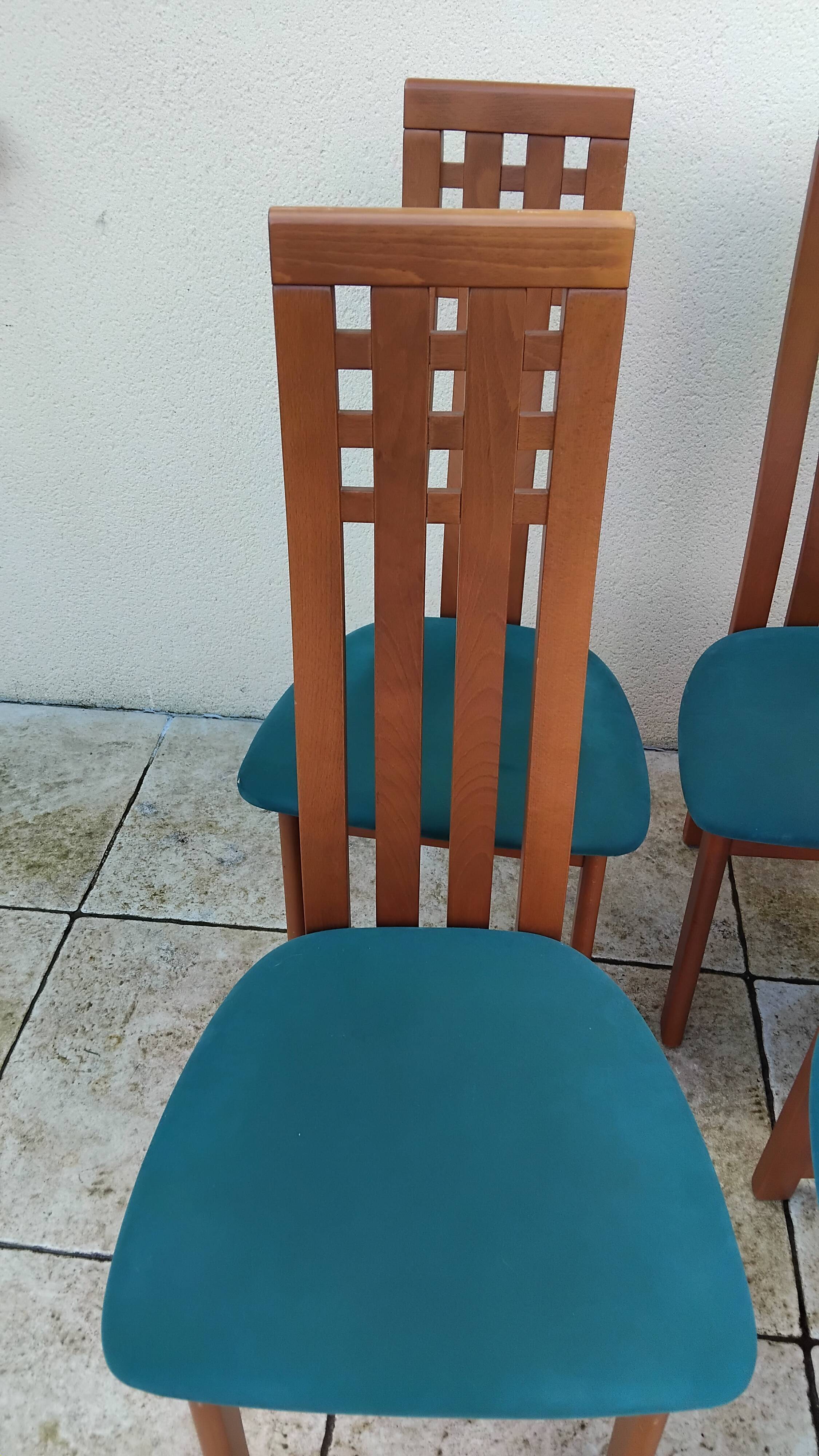 6 vintage designer chairs from the year 2000.