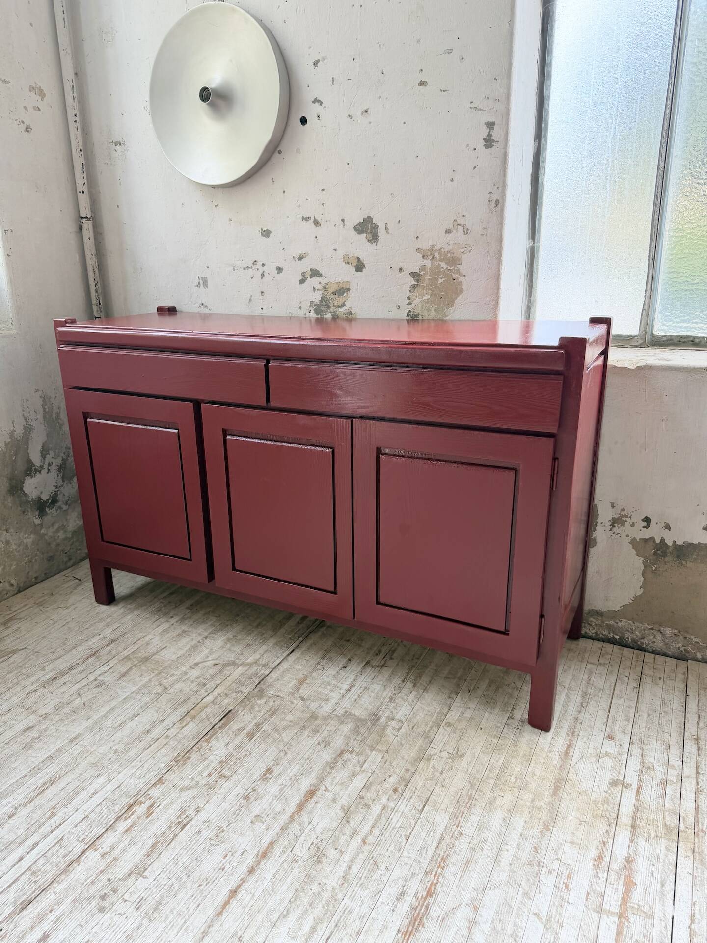 Red lacquered enfilade 1970 160cm