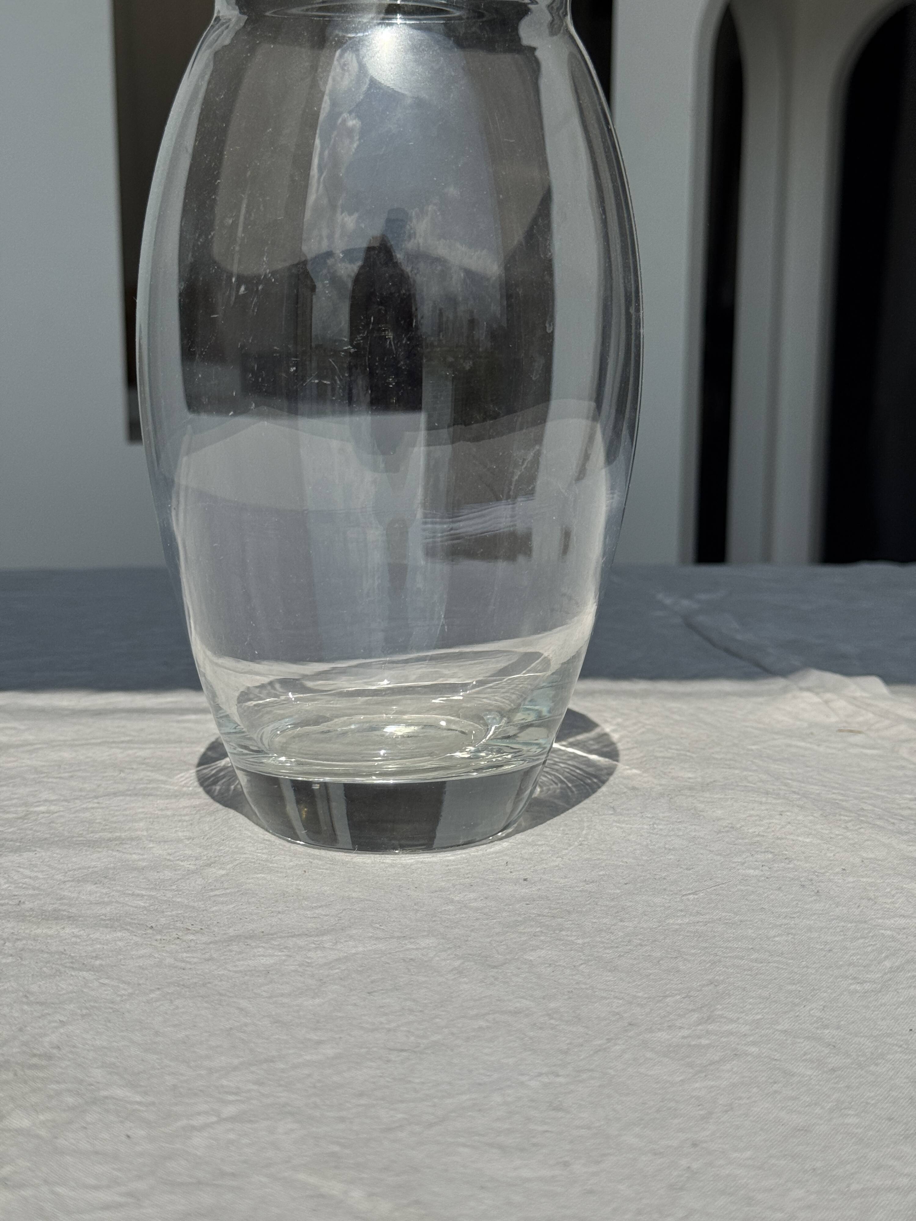 Vase transparent en verre H22