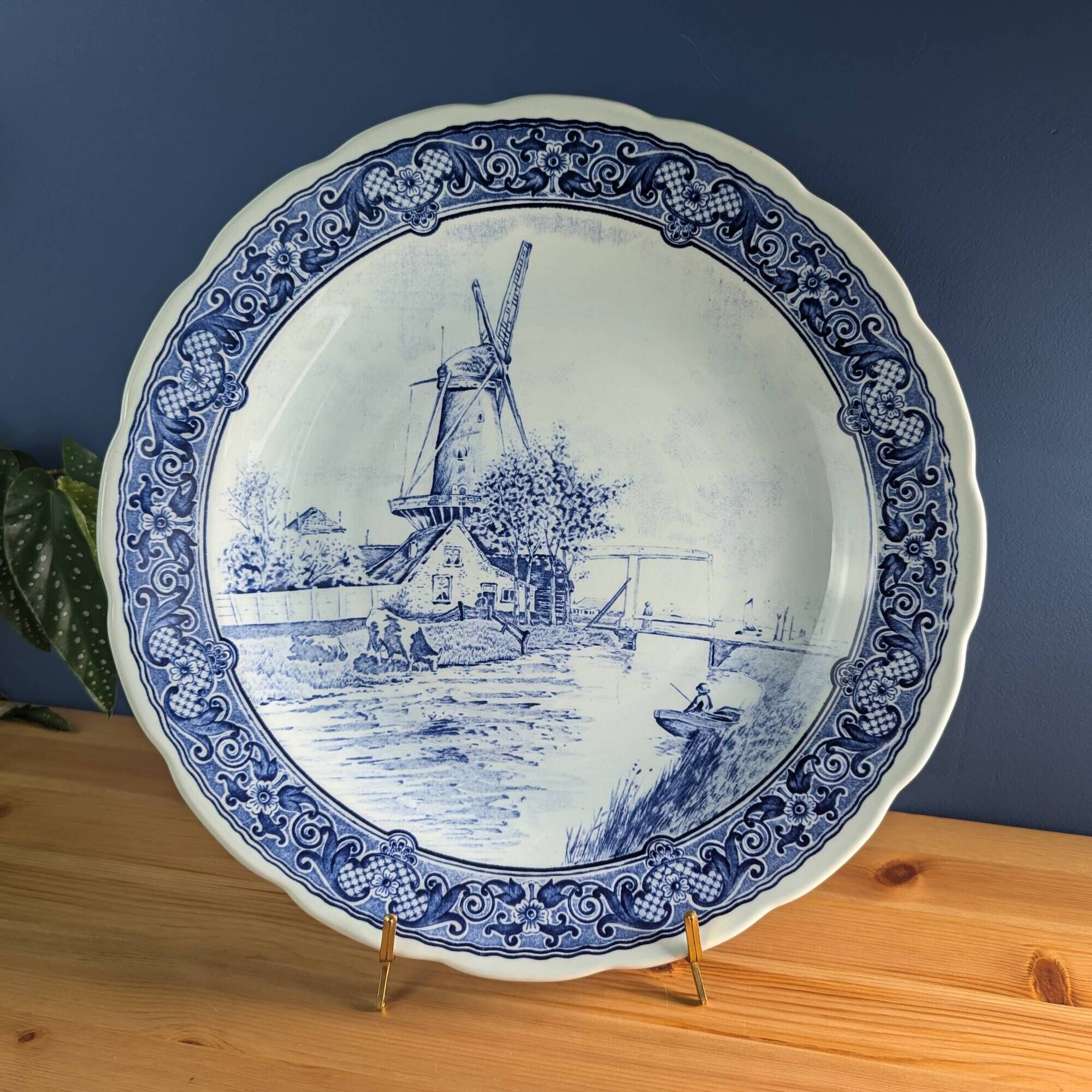 Large Decorative Plate Delfts Royal Shpinx Maastricht Blue 31cm