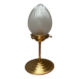 Vintage globe shell table lamp