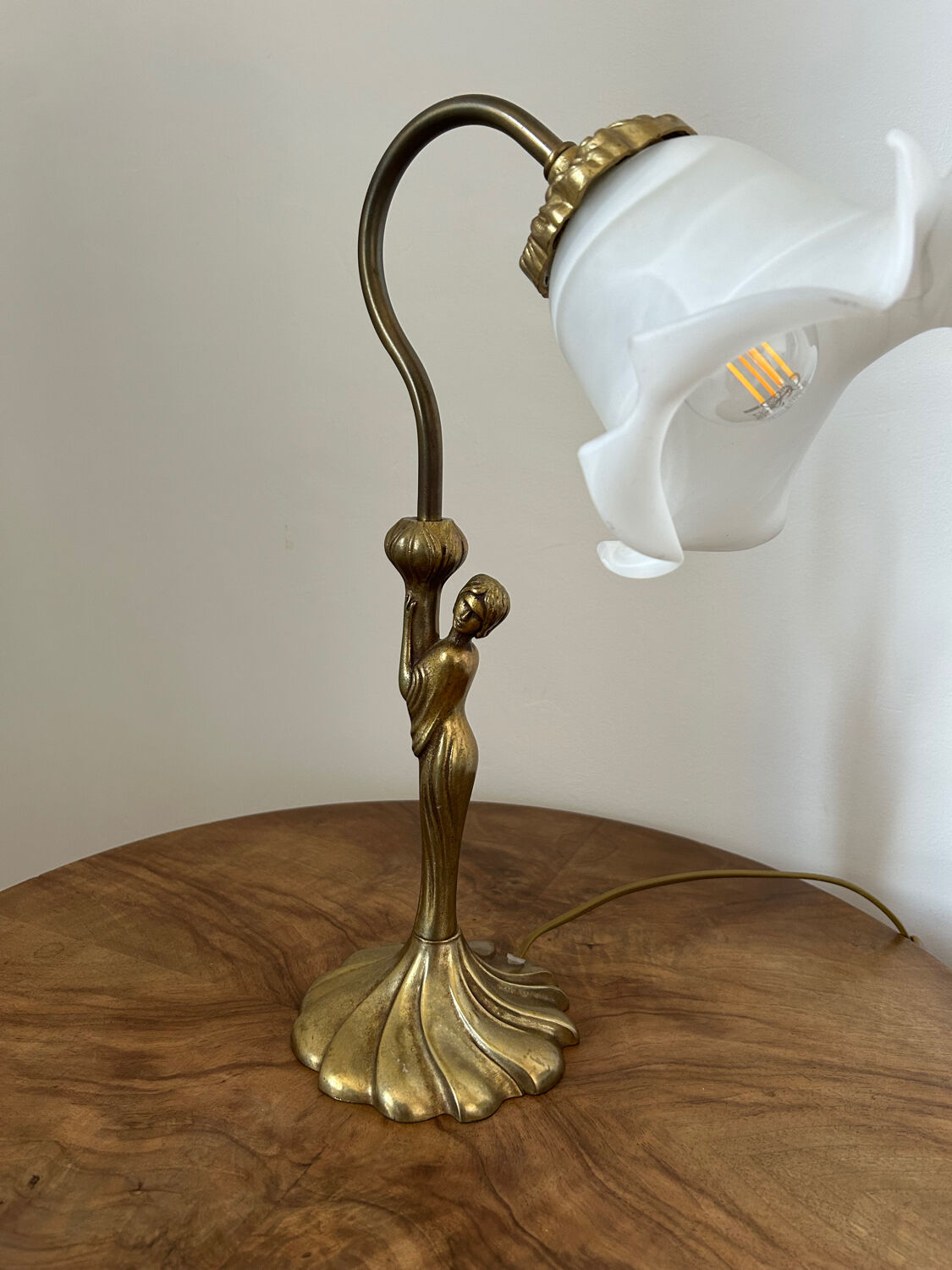 Art Deco lamp in bronze and brass