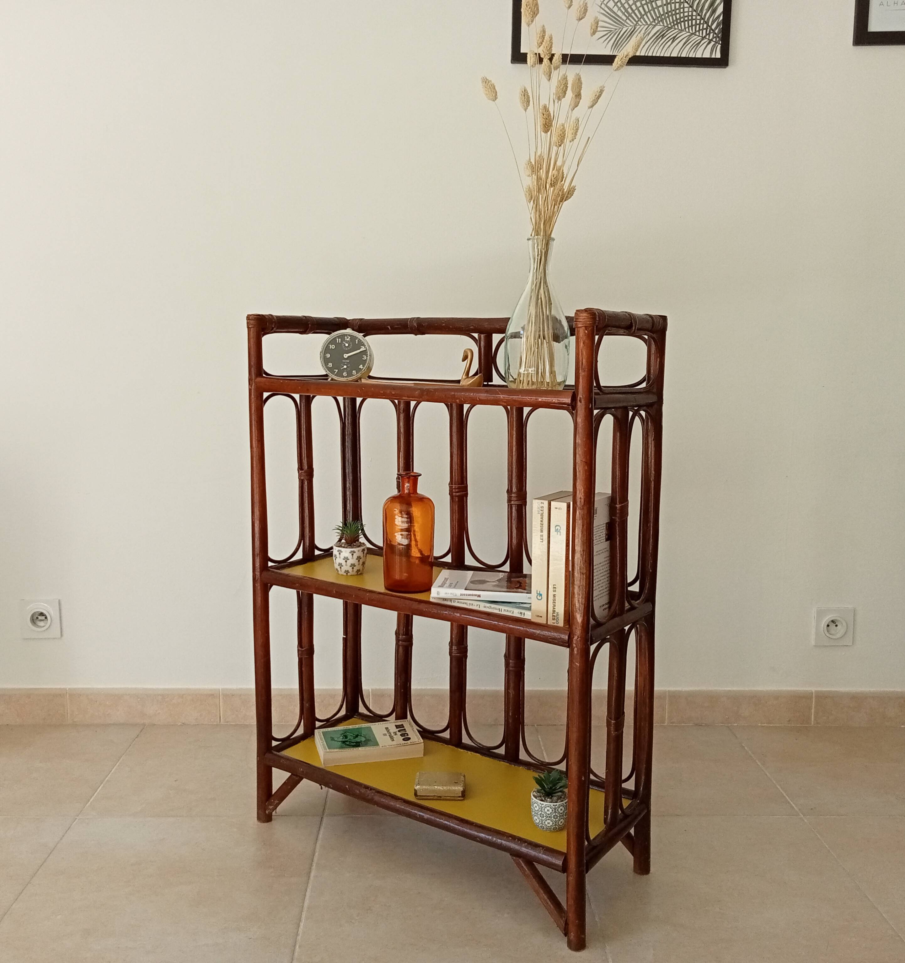 Vintage library shelf in bamboo and rattan 60s/70s