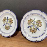 Pair of Nevers earthenware plates signed Georges