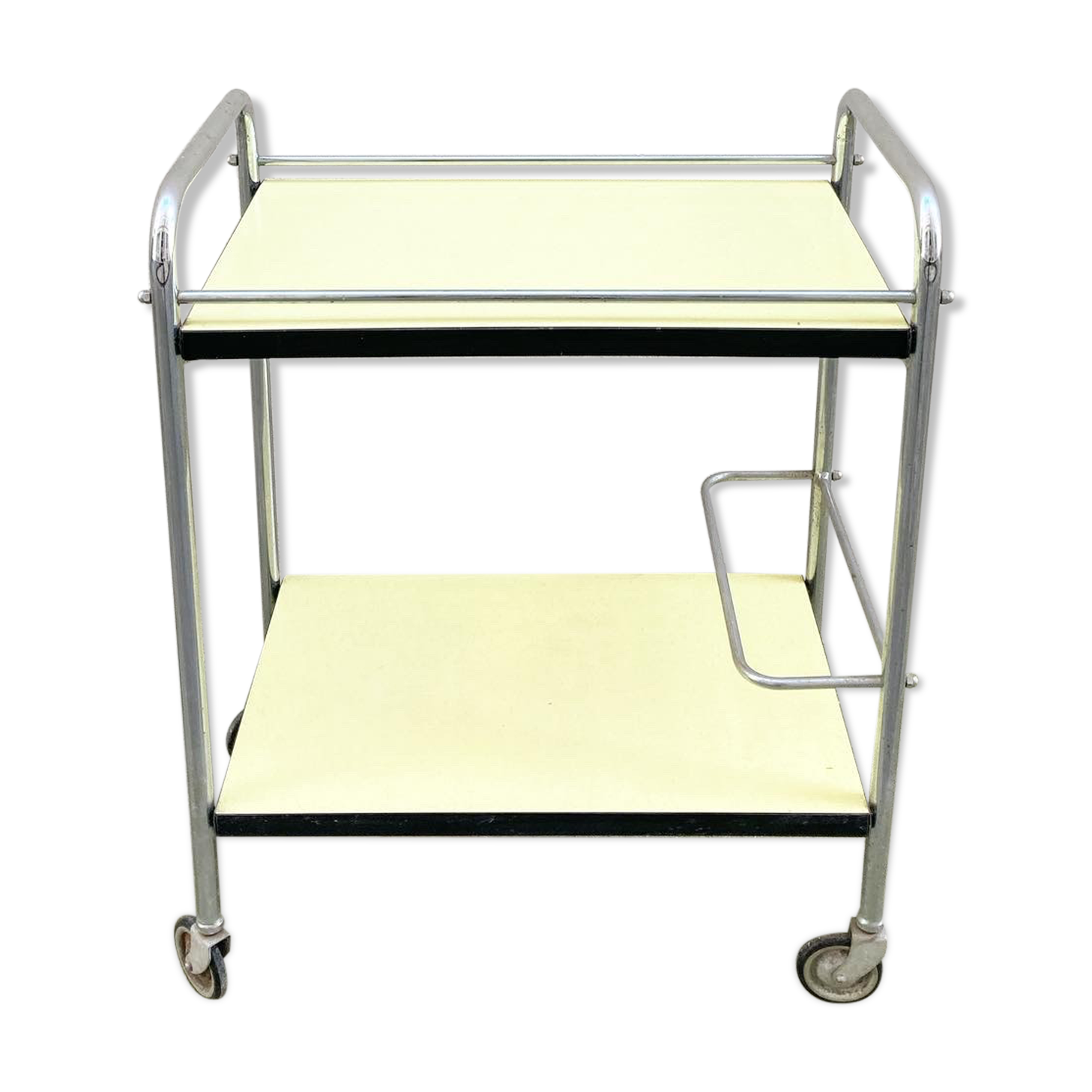 Serves chrome and formica 60s