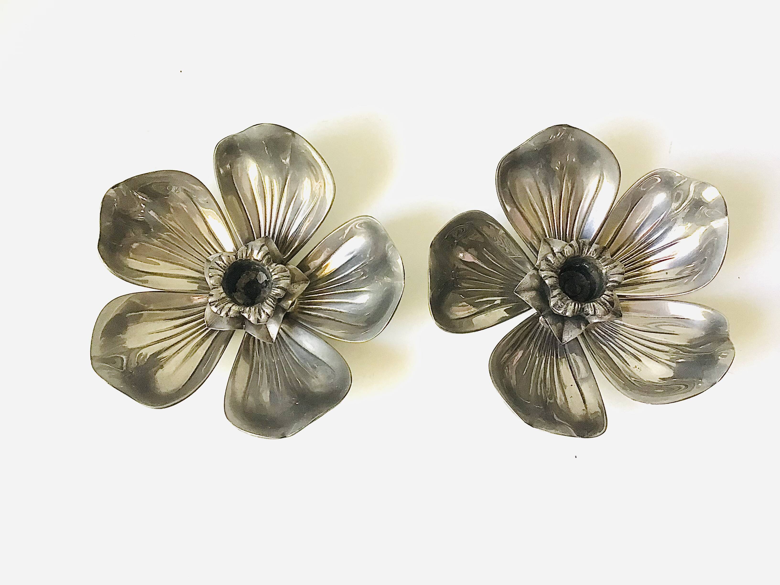 Candle holders ashtrays flowers