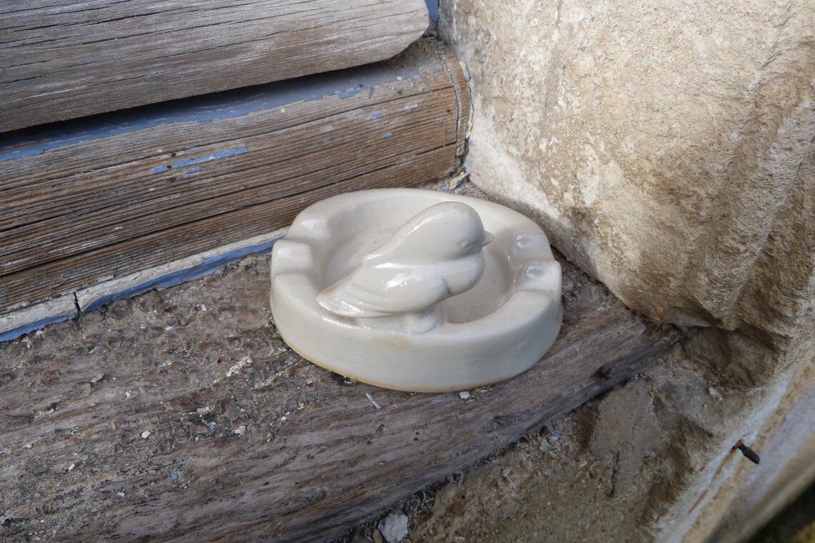Ashtray dizz beige bird decoration