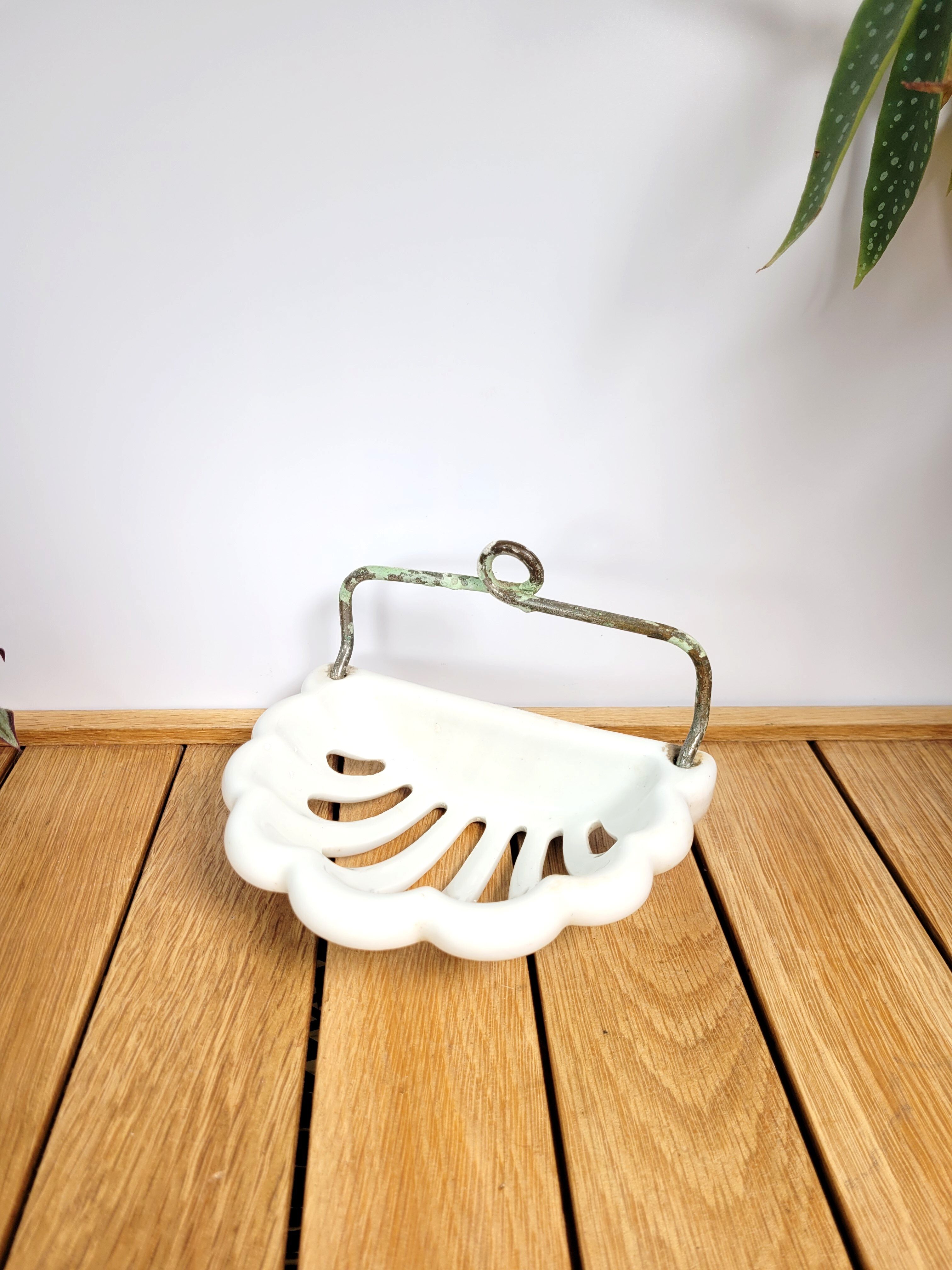 Wall-mounted soap holder ceramic shell