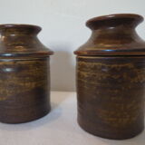2 pots in gres with signed lid