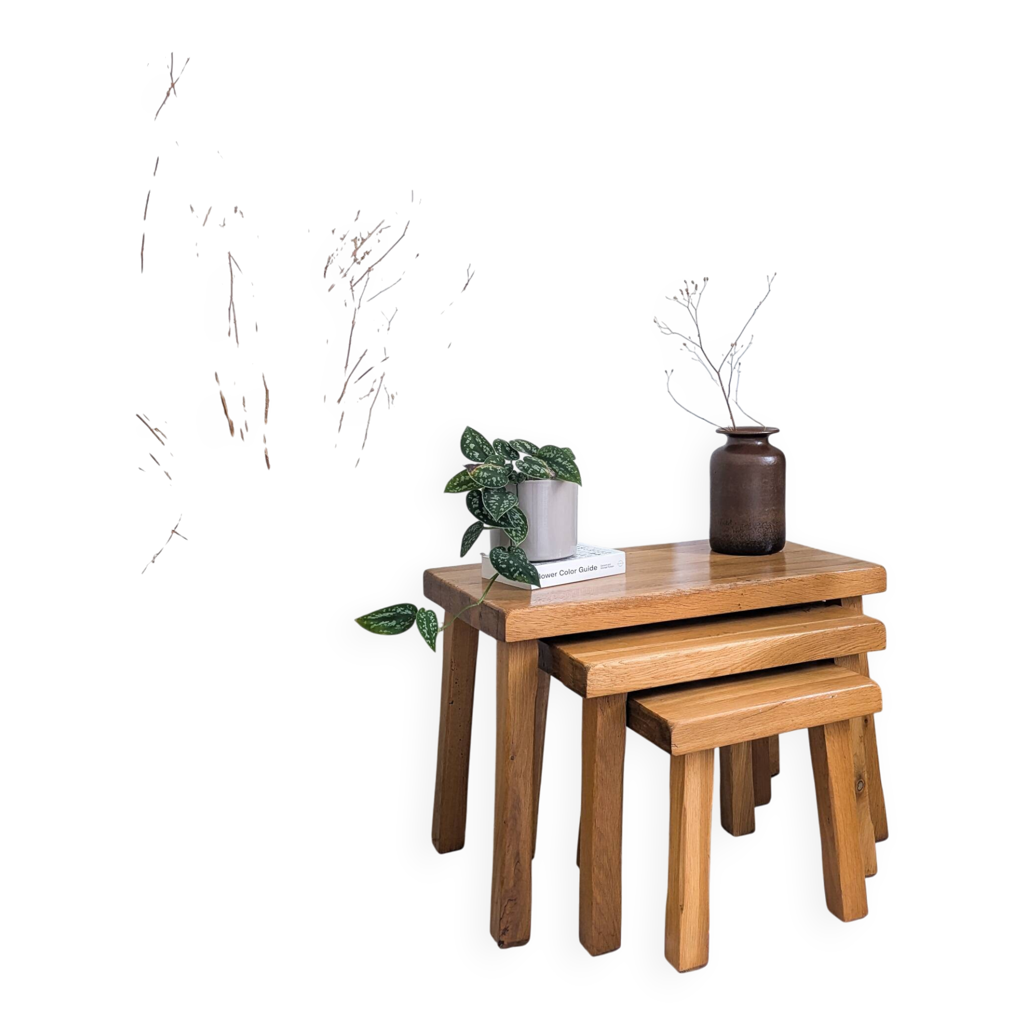 Ensemble de 3 tables gigognes vintage Mid-Century en chêne massif style bru