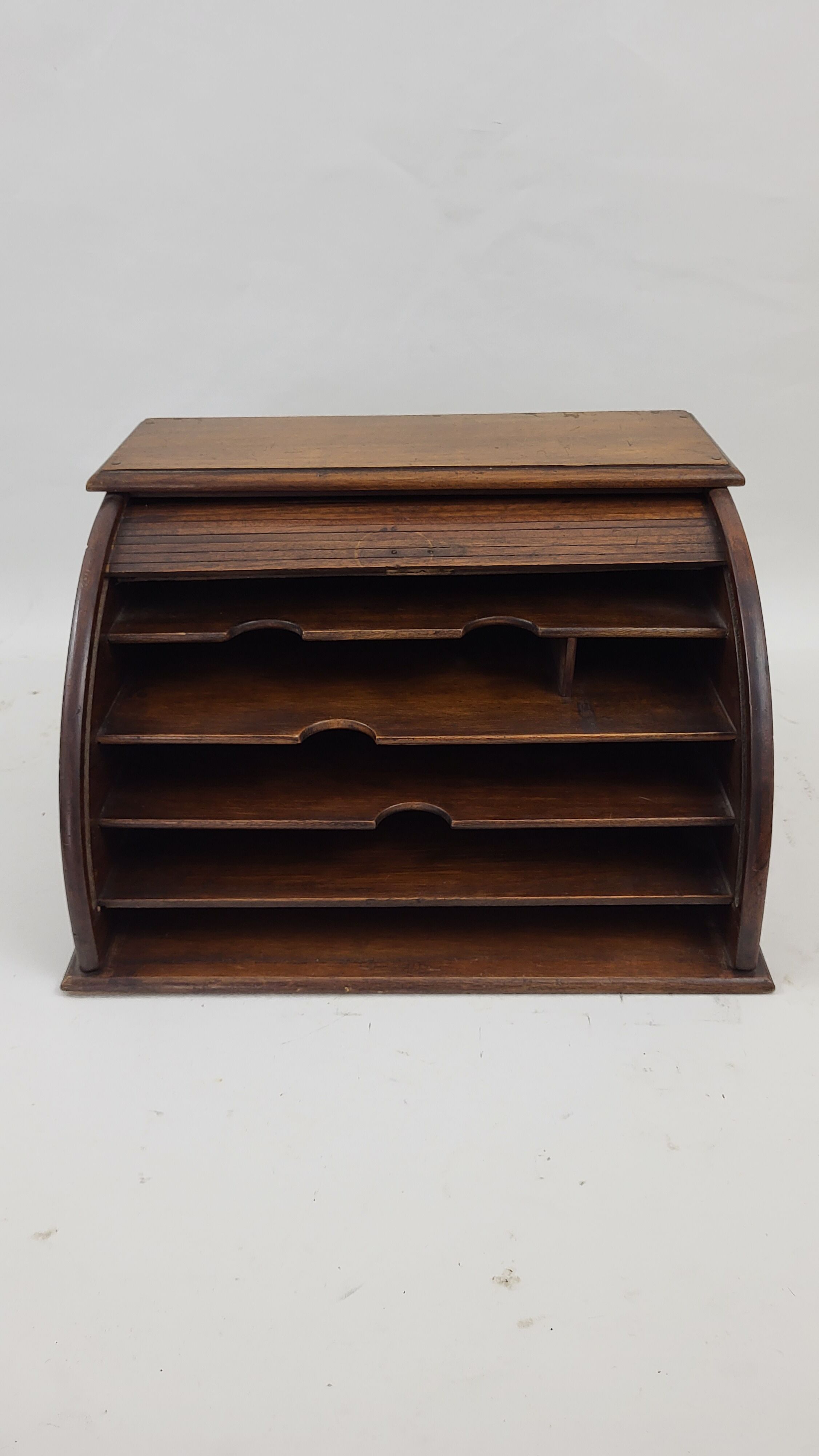 Wooden roller mail sorter binder