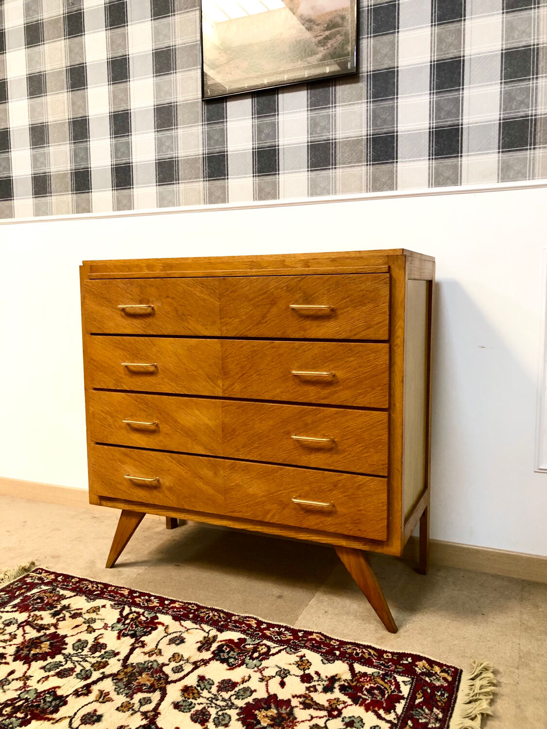 Compass feet dresser