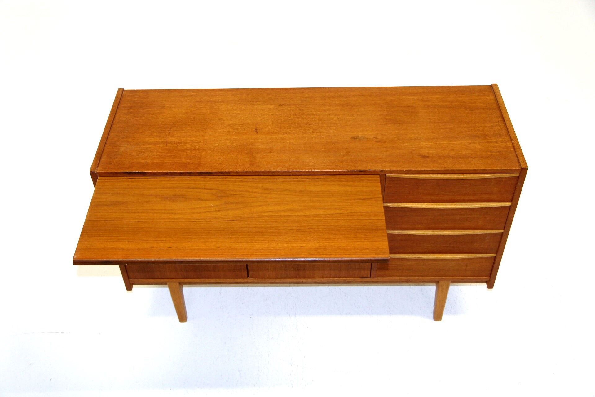Teak Row, Sweden, 1960