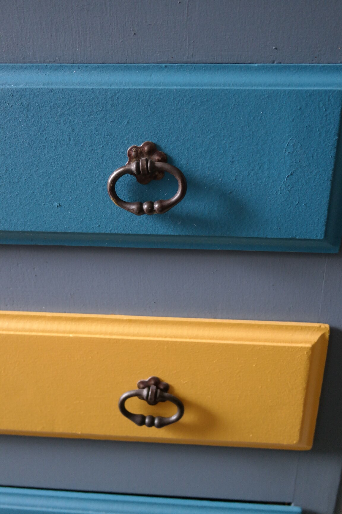 Bureau enfant dos d'âne vintage relooké