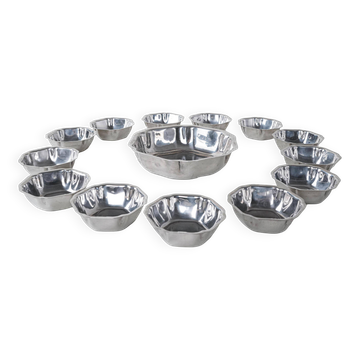 Ensemble de bols en acier inoxydable, design italien, années 1980, fabriqué en Italie.