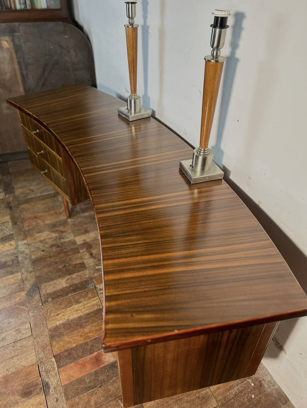 Mid Century Retro Vintage Walnut executive Desk by Morris of Glasgow curved