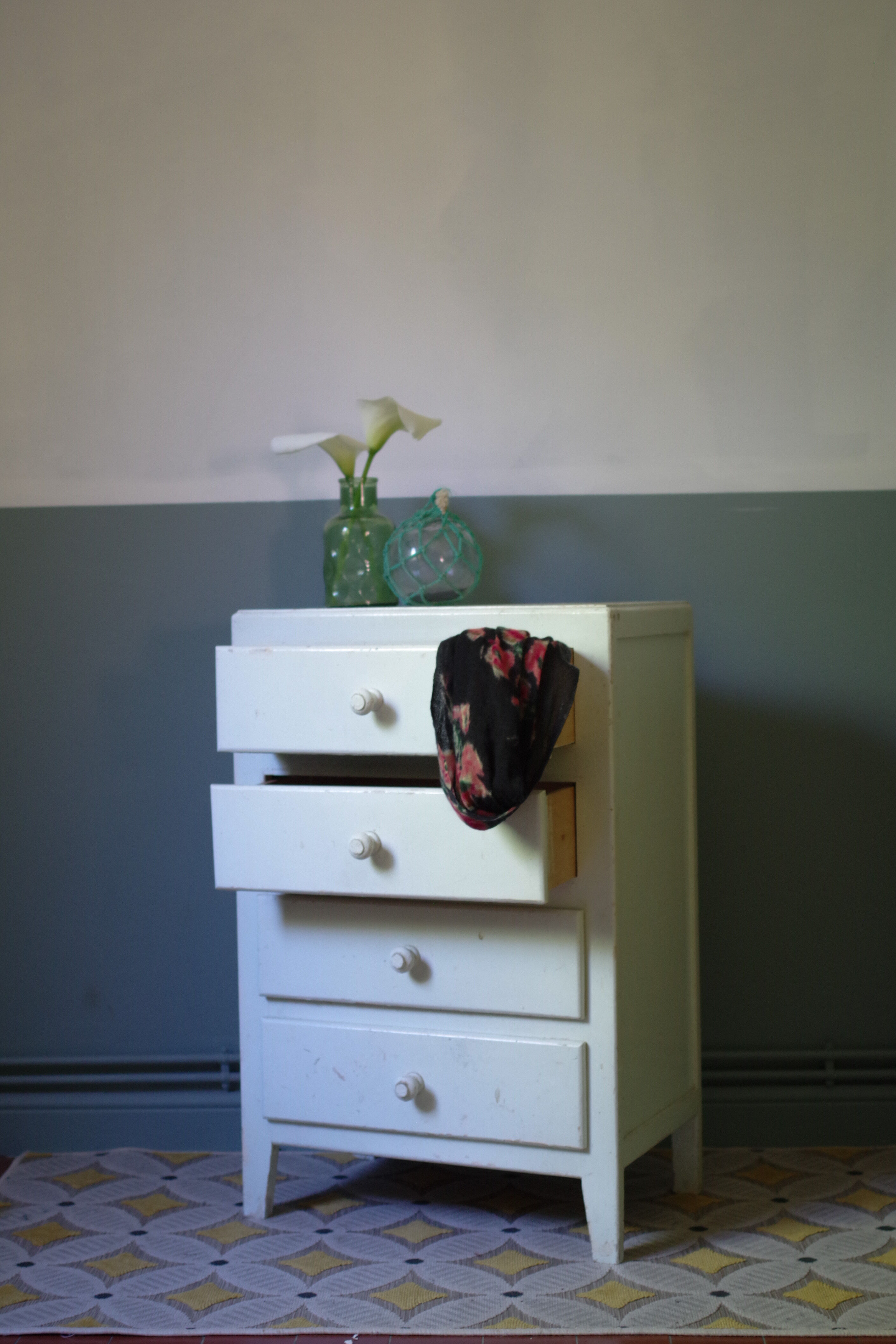 Chest of drawers small format light blue years 50-vintage chest-child storage