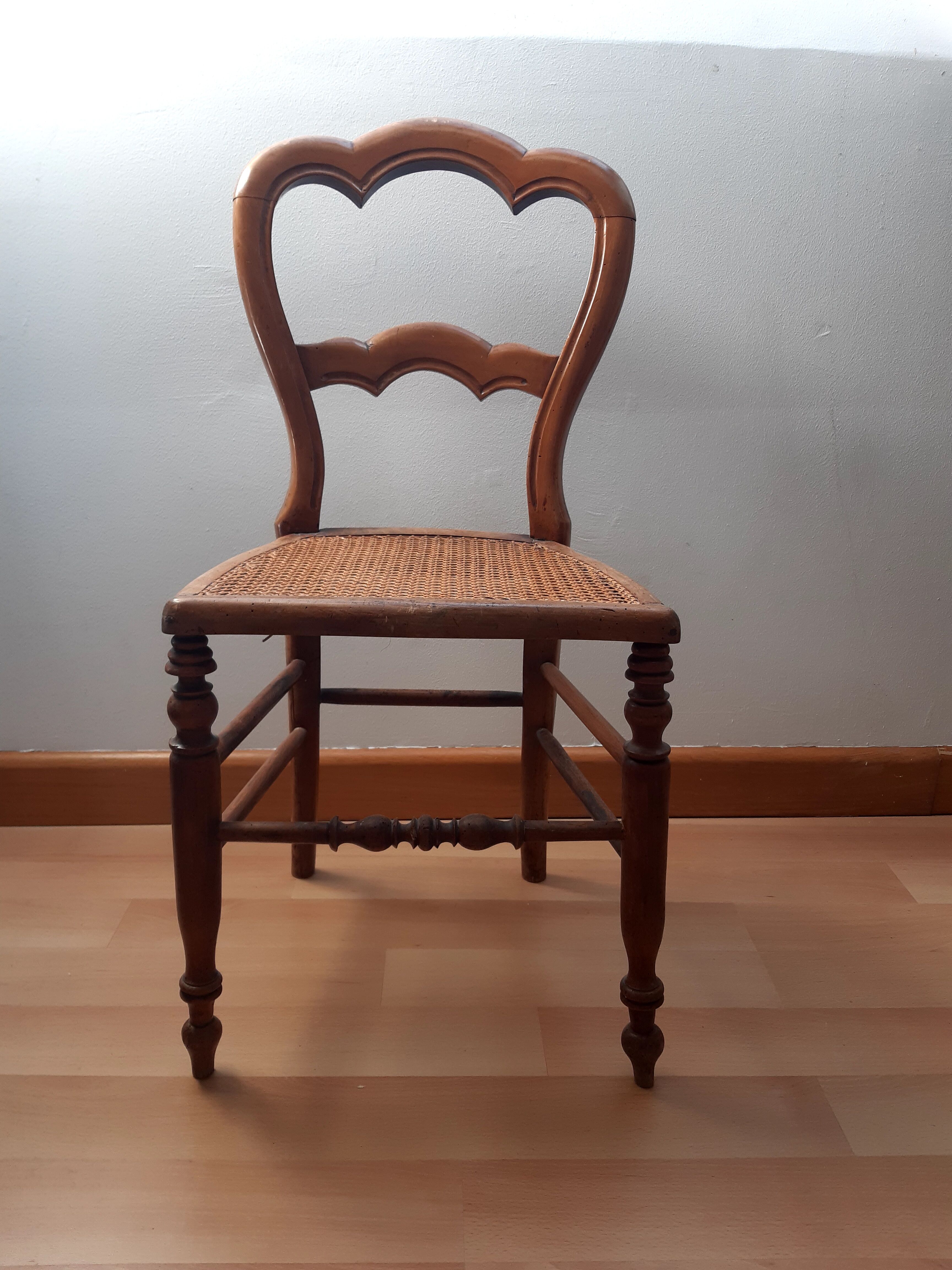 Chaise bois et cannage