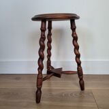 Tabouret tripode