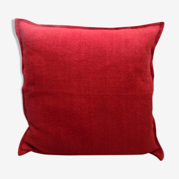 Cushion red