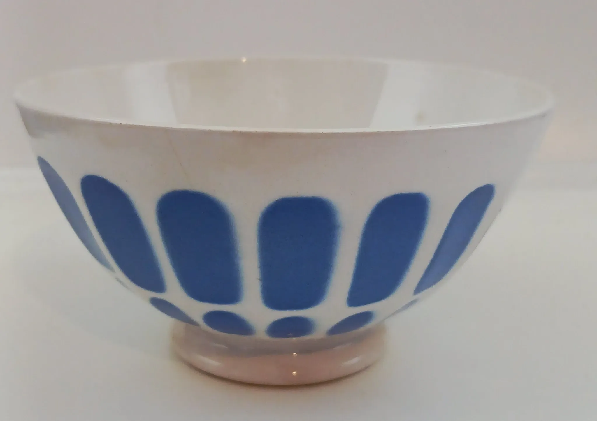 Old DIGOIN faceted blue bowl from the 1950s.