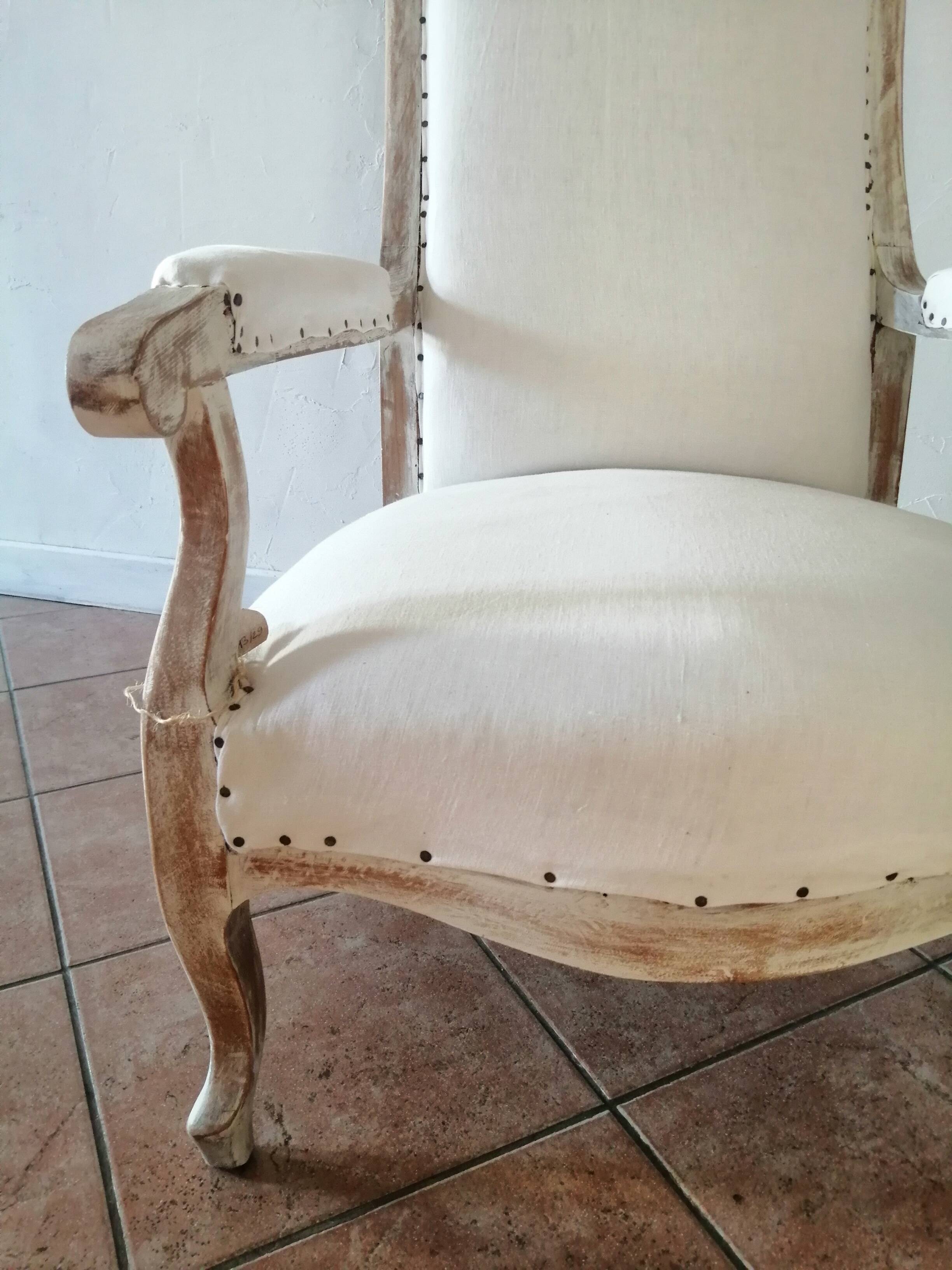 Armchair Voltaire brut