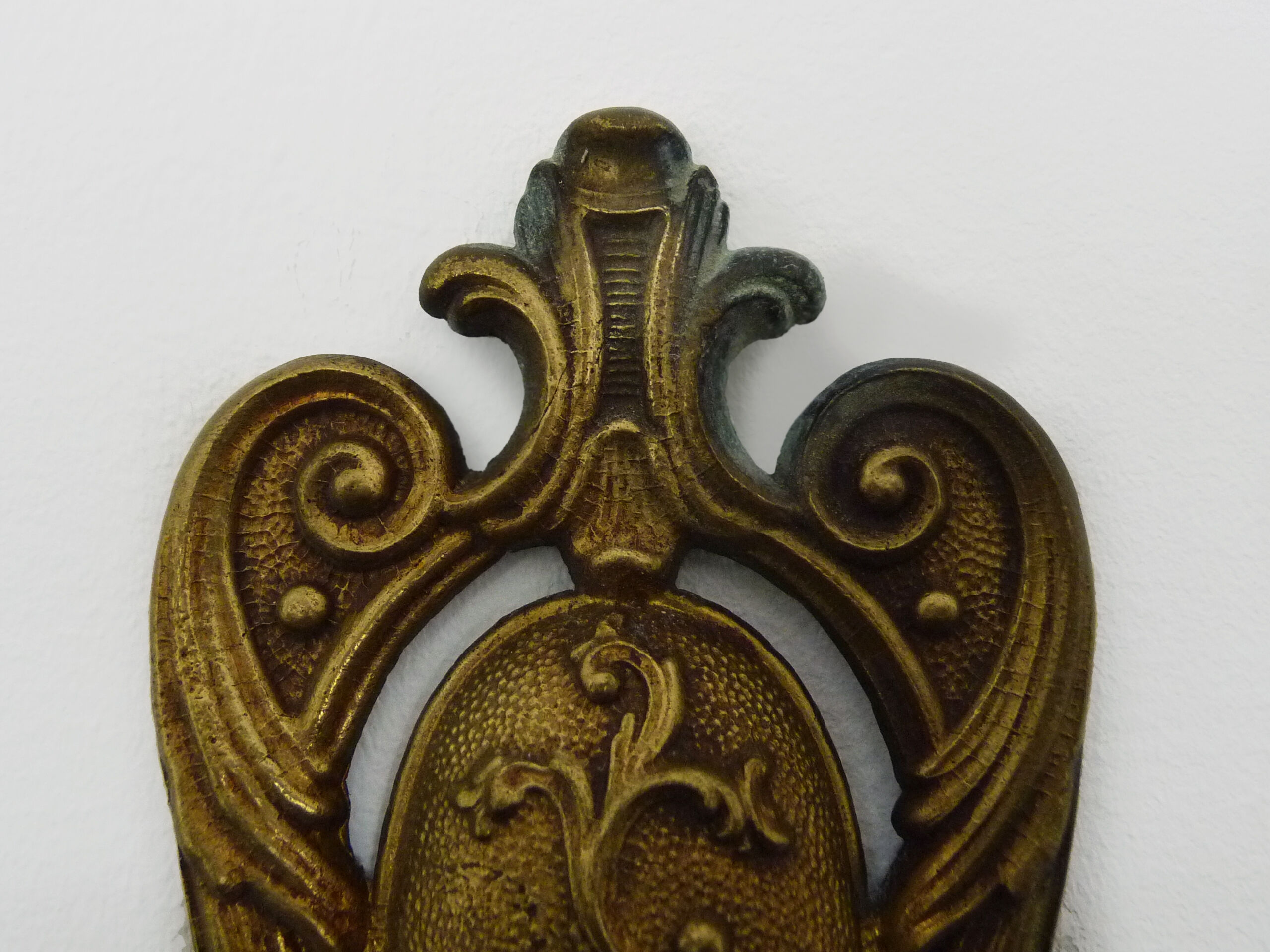 Old bronze wall lamp with 2 candles, years 50/60