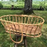 Rattan bassinet