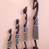 4 wooden statues from Kenya, 80s
