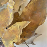 Grape brass wall light