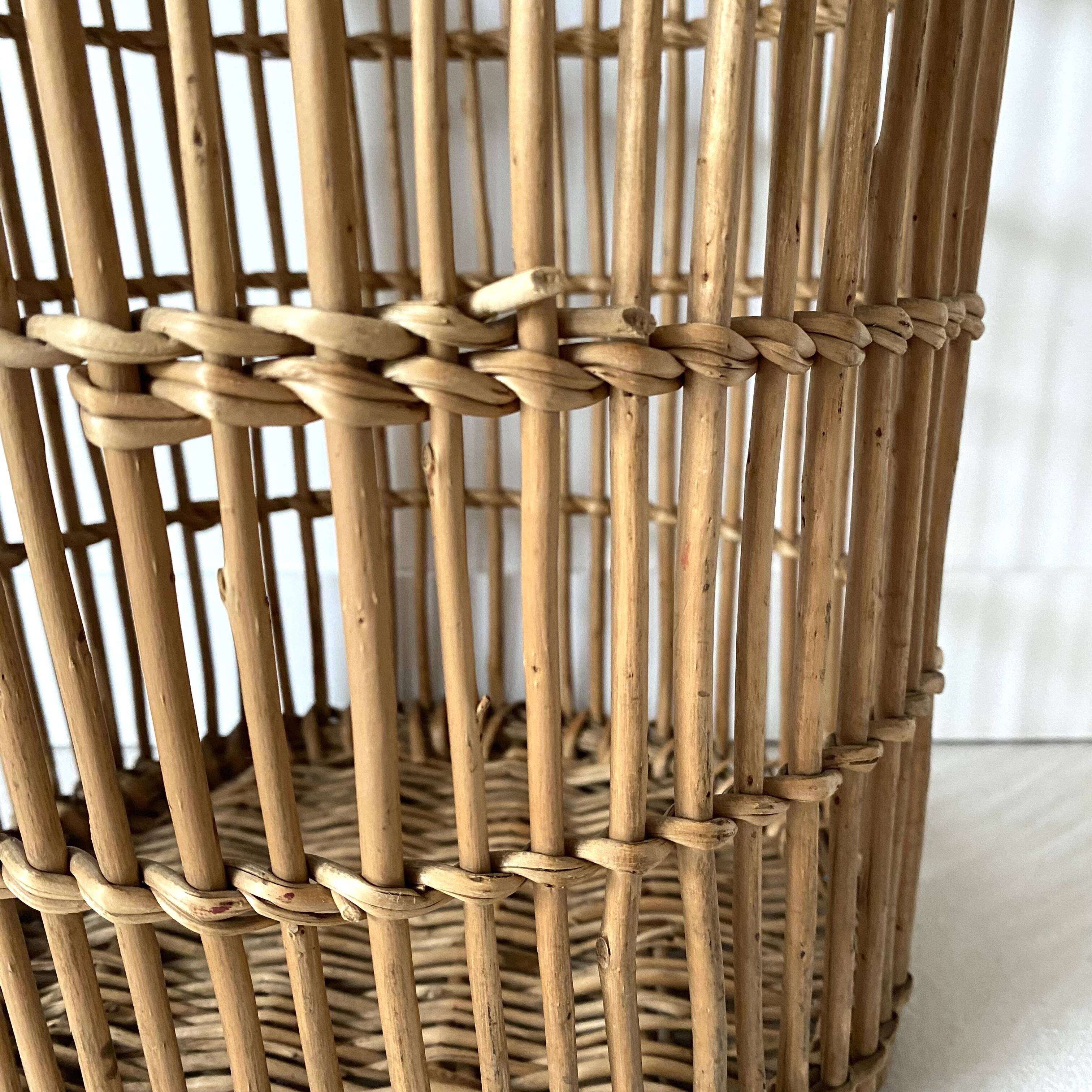 Rattan wastebasket