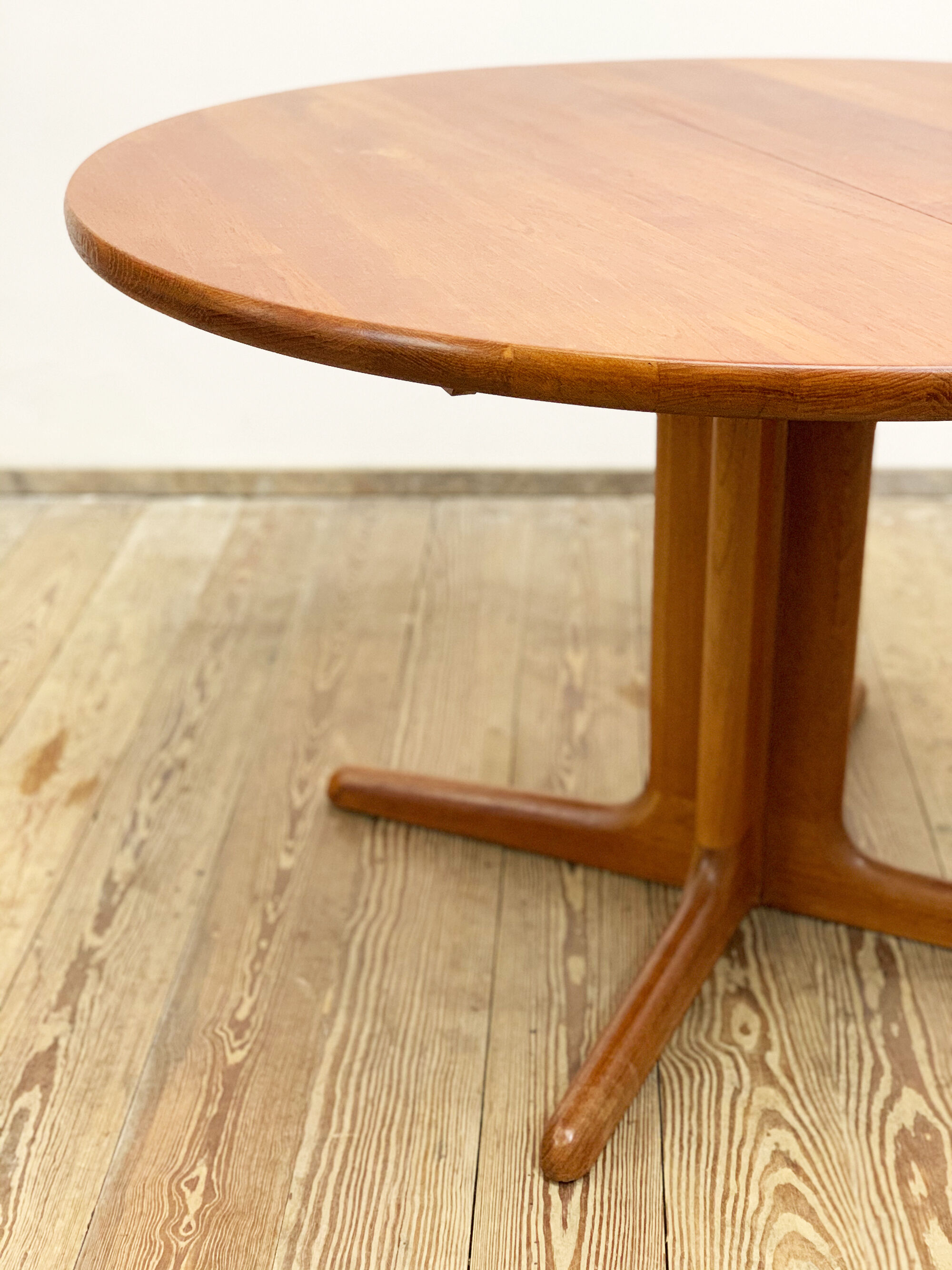 Extendable round mid century teak dining table, 1950s, Denmark