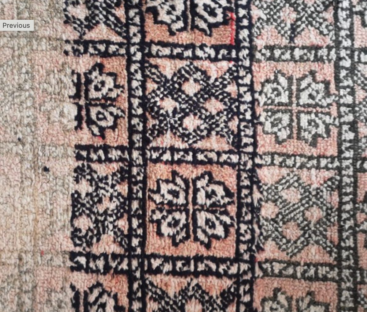 Berber carpet with short hair type Moroccan Kilim