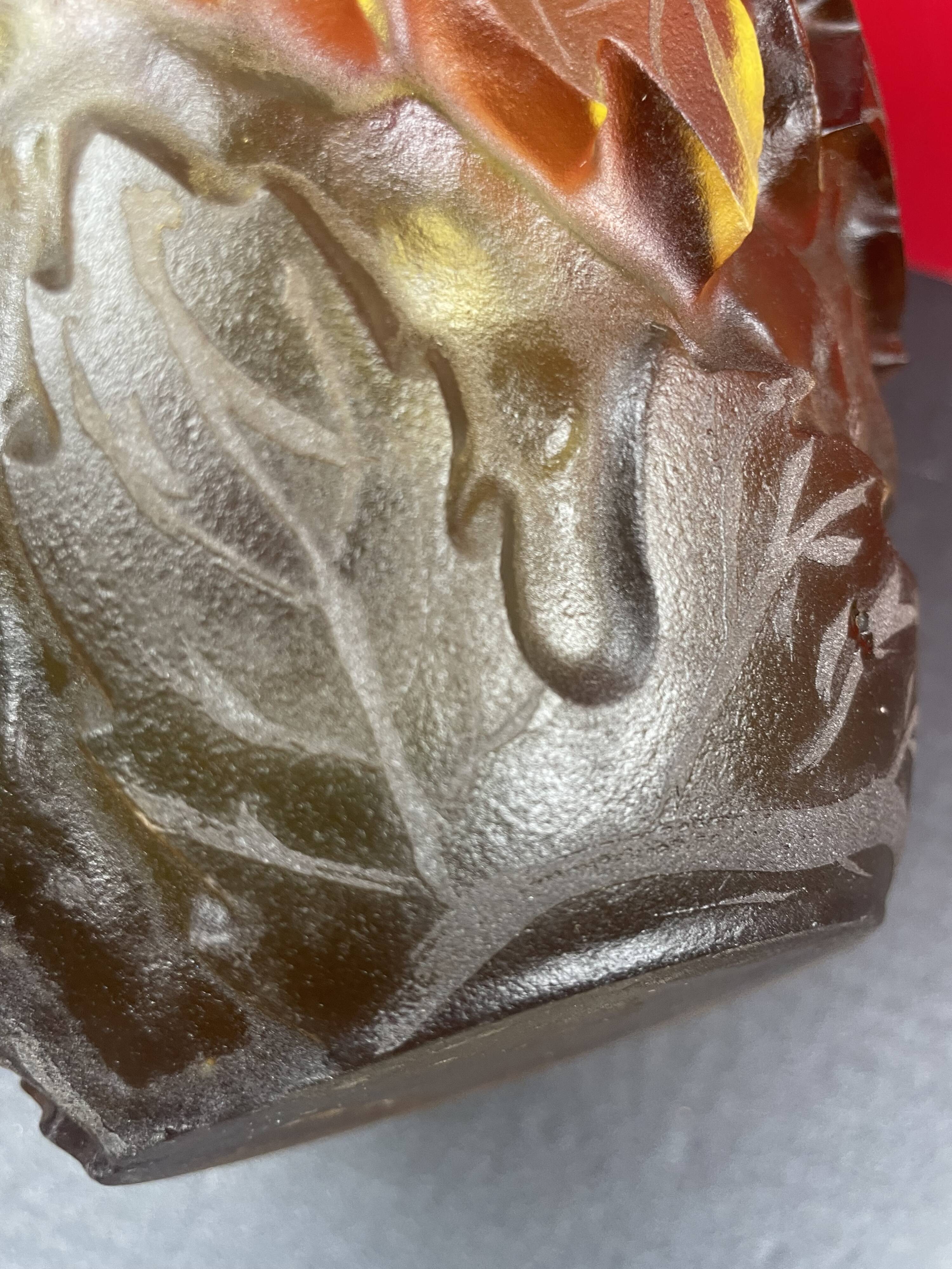 Très beau vase verre  pampre et feuilles de vigne, curieusement non signé 22 cm