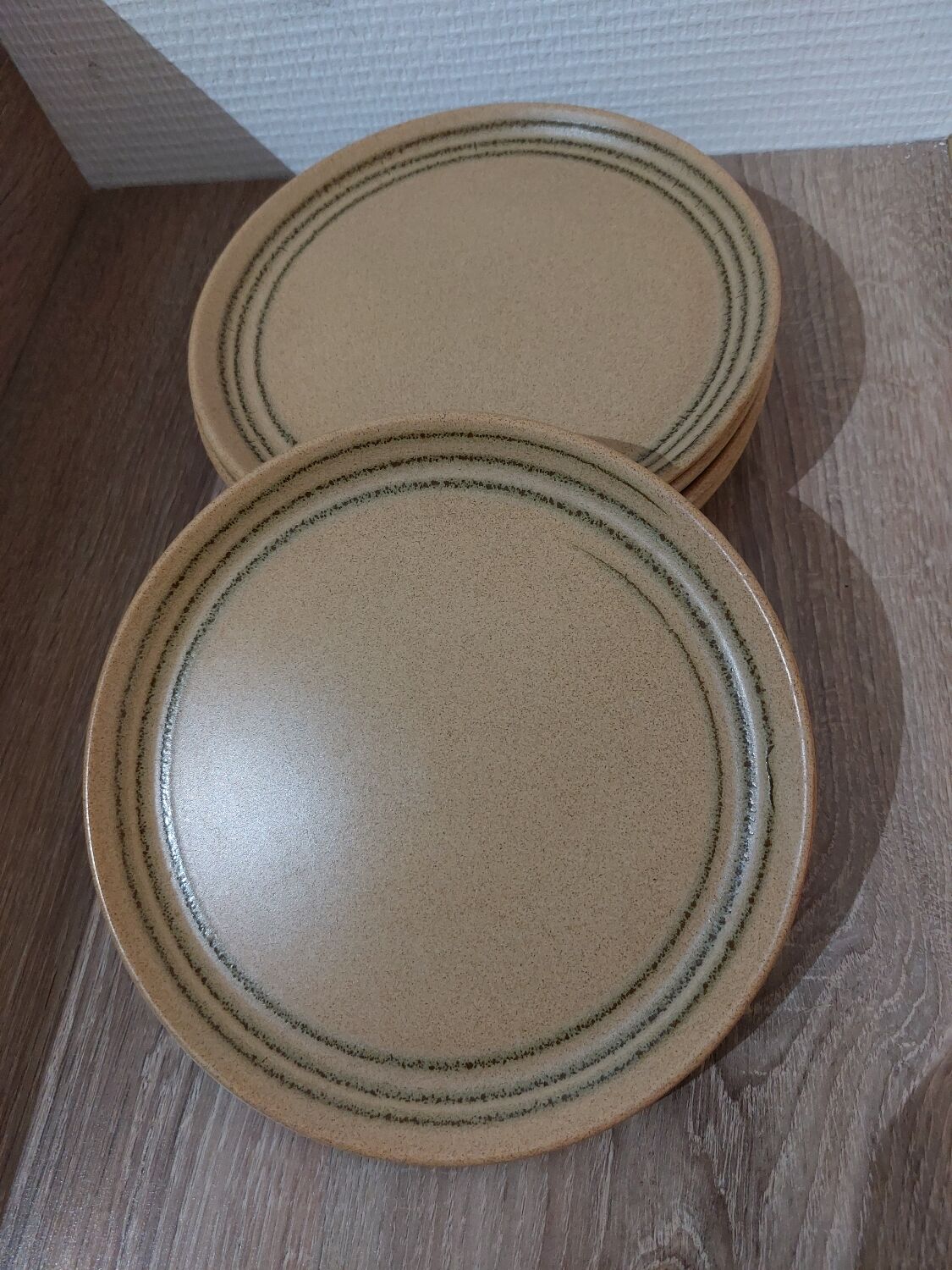 Stoneware plates